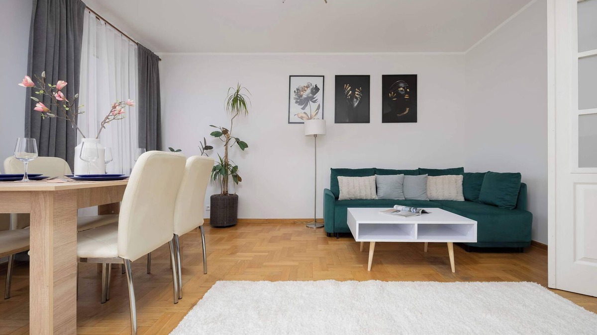 Srodmiescie Połnocne Apartment | Zimna 2 | Spacious Apartment | Smart TV