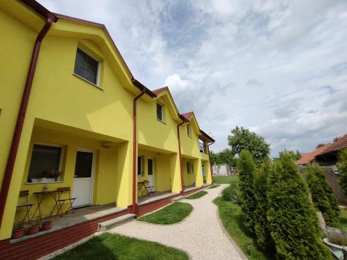 Zlatno Bed & Breakfast | Zlatno 66