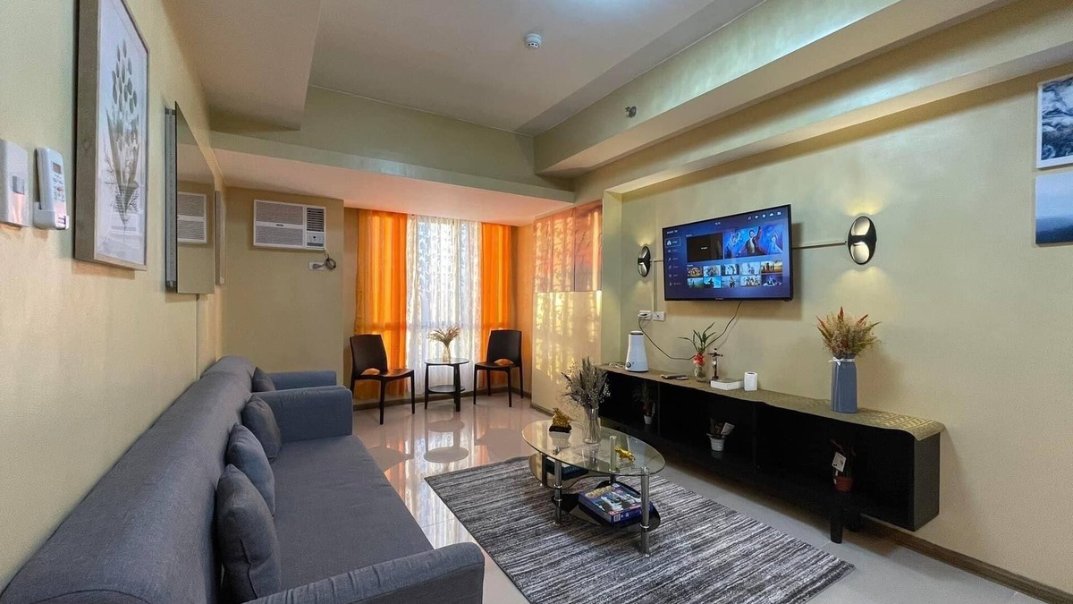 Project 8 Condo | ZnZ Abode Condominium Unit