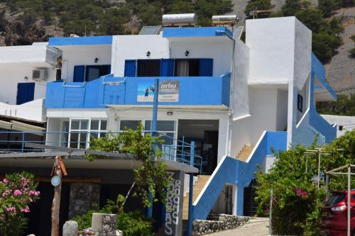 Agia Roumeli Apartment | Zorbas Studios