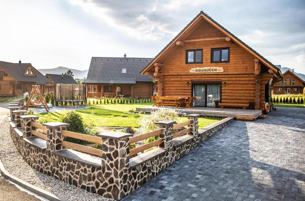 Liptovsky Trnovec House | Zrúboček/Log Cabin