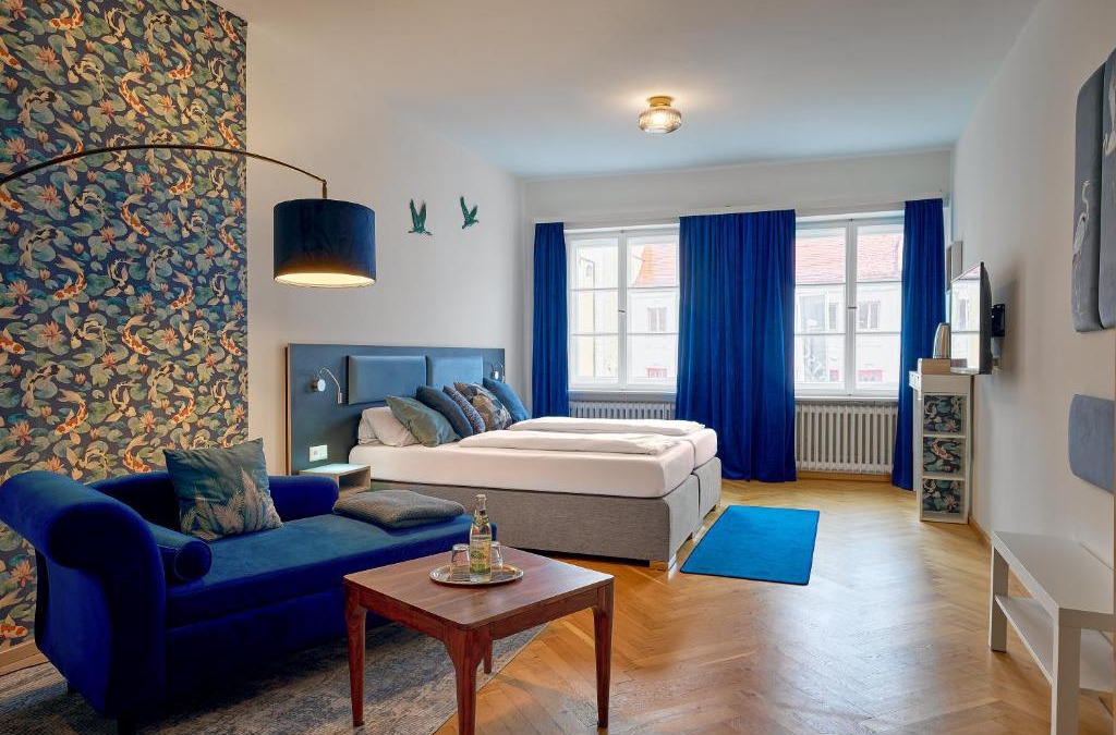 Neuoetting Hotel | Zur Krone