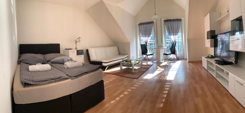 Burghausen Apartment | ZV-Scholtz Burghausen, Mozartstr.15 AP-52