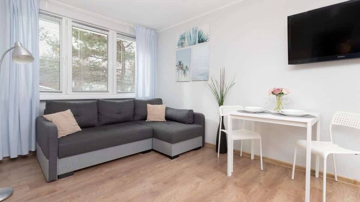 Srodmiescie Apartment | Zygmunta Augusta 2A |Studio | 1 km to the beach