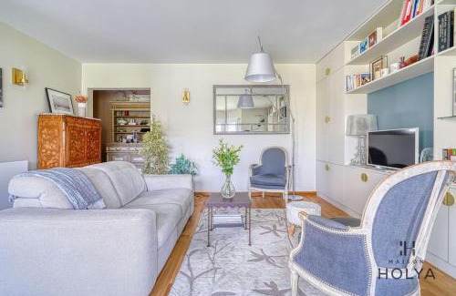 Quartier de la Roquette Apartment | À Bastille - Le Rétro - 170C