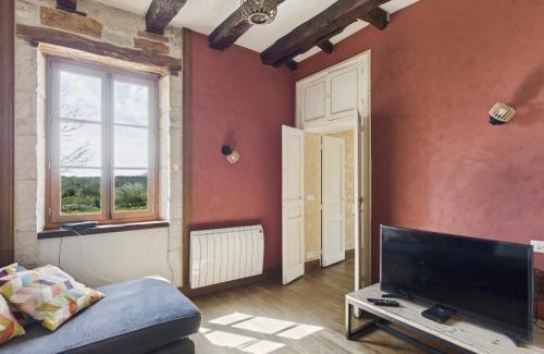 Gabillou House | À la campagne, belle maison pour 8 avec piscine