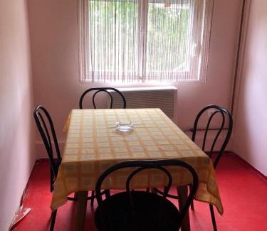 Zsorifurdo Apartment | Ádám és Anett Vendégház
