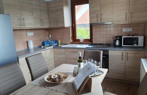 Balatonakali House | Árvalányhaj Vendégház