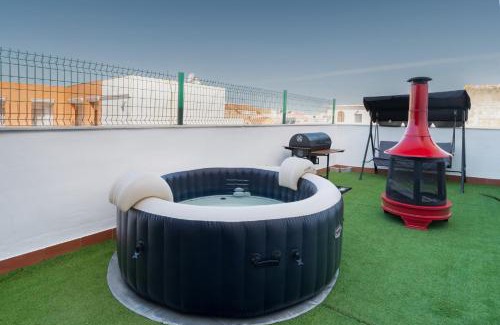 Pilas Apartment | Ático en Pilas piscina y jacuzzi