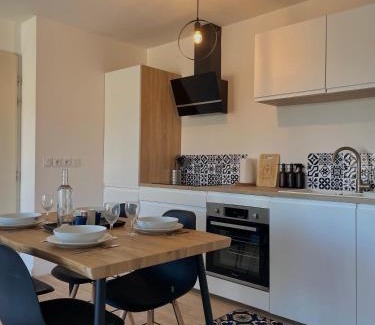 Lormont Apartment | Élégant & Cosy près de Bordeaux