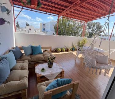 El Menzah Apartment | Étage privé tout confort deux chambres salle de bain et espace cuisine dappoint