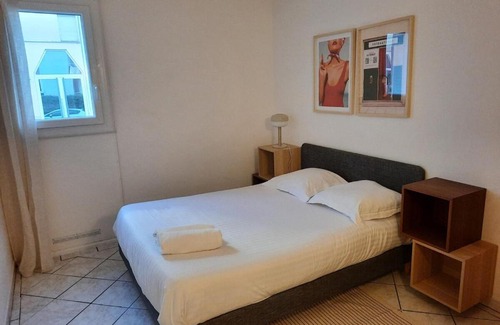 Faubourg North Apartment | Évasion - Appartement 6 Prs, 2 Ch, avec Balcon