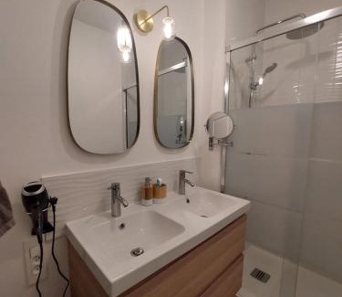Tours Apartment | "Ô Tour's Angels" A Côté
