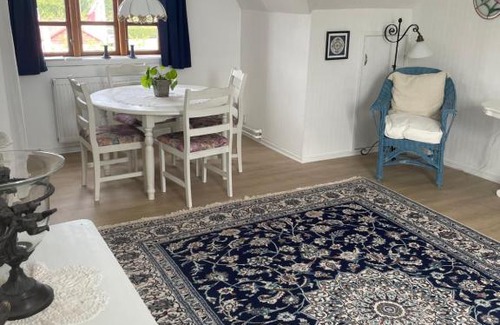 Osterlars Apartment | ØsterLars blue Pearl