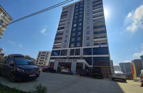 Yomra Apartment | Şehrinaz Apart Ev Super Lux