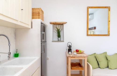 Agios Prokopios House | Εξοχική πέτρινη κατοικία με ιδιωτική πισινα και θέα στη θάλασσα