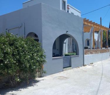 Kanala House | Κυκλαδίτικη βίλα στην Παραλία Αντώνηδες, Κύθνου