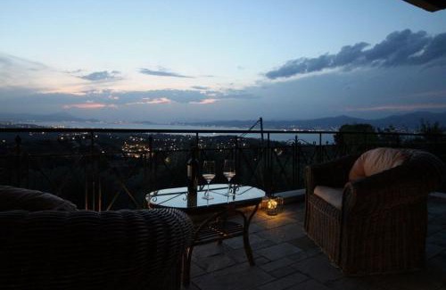 Markopoulon Oropou House | Μονοκατοικία Oceanview Harmony Retreat