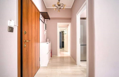 Agios Panteleimonas Apartment | Μοντέρνο διαμέρισμα 2' από το μετρό