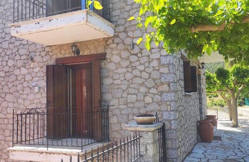 Kyriaki Apartment | Το Πέτρινο