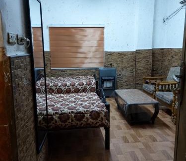 Jabal Al-Hussein Apartment | بيت الحجر