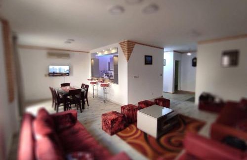 Al Rehab Apartment | مدينة الرحاب سيتى سكوير . Al Rehab city , City Square, The Yard