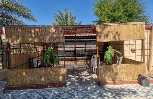 Ash Sharqiyah North Governorate House | مزرعة نحل العسل