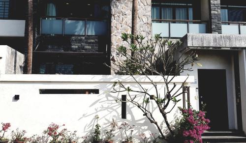 Shanhua District House | 貳樓居