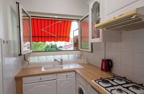 Juan-les-Pins Apartment | 06K2-Nice air-conditioned studio-terrace-sea view