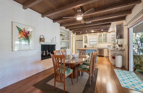Saint Armands Key House | 1/10 mile to Lido Beach