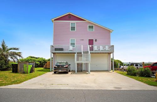 Yaupon Beach House | 1 4 Us by Oak Island Accommodations