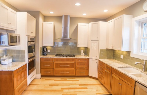 Rehoboth Beach House | 1.5 BLKS TO OCEAN 2 HOUSE COMPOUND-8BRs/5.5BA-LUXURY AT THE BEACH