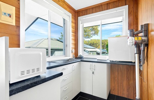 North Narooma Cottage | 1 Alexander Place (Cottage), North Narooma