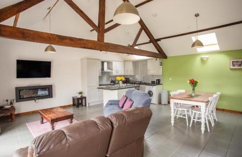 Newcastle-on-Clun House | 1 Beacon View Barn