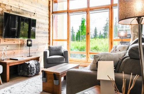 Flaine Apartment | 1-bed apartment in 5* Residence with mountain views, ski in, ski out