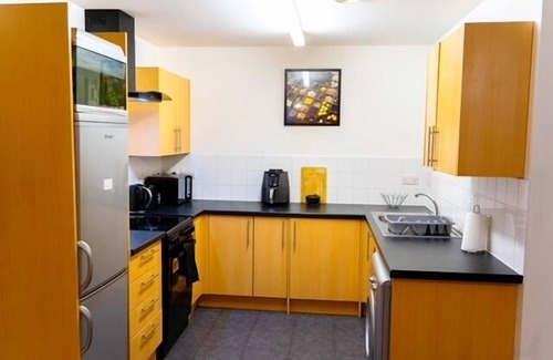 Homerton Apartment | 1 Bed Apt, Sleeps 2, 7 min walk to Hackney Station