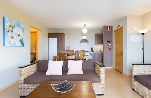 La Matanza de Acentejo Apartment | 1 Bedroom, OCEAN AND TEIDE VIEW, HEATED POOL, Heating, balcony, free Wifi (3)