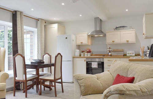 Lyminster Cottage | 1 bedroom accommodation in Lyminster, near Littlehampton