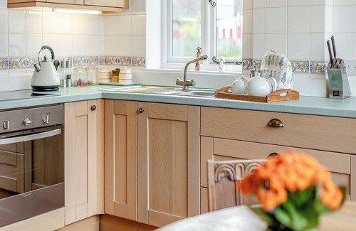 Willesborough Cottage | 1 bedroom accommodation in Aldington, Ashford