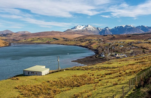Portnalong Cottage | 1 bedroom accommodation in near Carbost, Isle of Skye