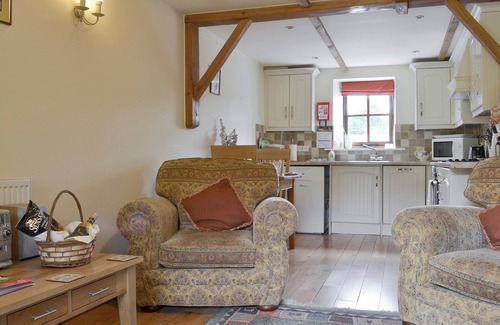 East Meon Cottage | 1 bedroom accommodation in East Meon, Petersfield