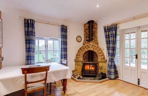 Crawcrook Cottage | 1 bedroom accommodation in Kirkley, Near Ponteland
