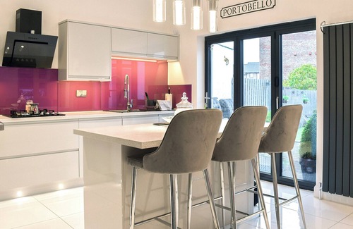 Portobello Cottage | 1 bedroom accommodation in Portobello, near Edinburgh