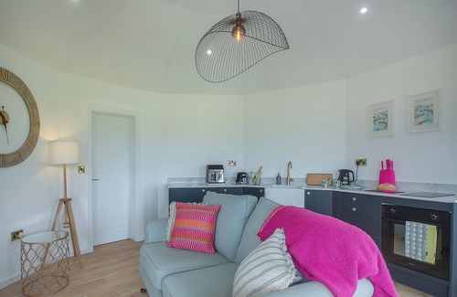 St George Cottage | 1 bedroom accommodation in Abergele