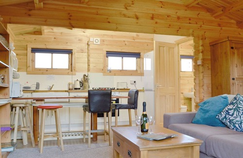 Goodwick Cottage | 1 bedroom accommodation in Llanwnda, near Goodwick
