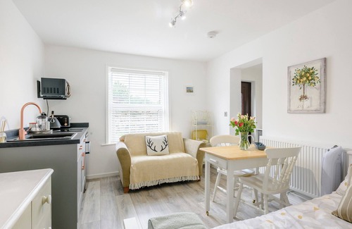 Brandon Cottage | 1 bedroom accommodation in Brandon, near Thetford