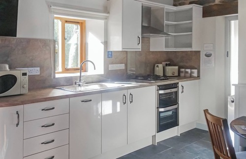 Caersws House | 1 bedroom accommodation in Little London, Nr Llandinam