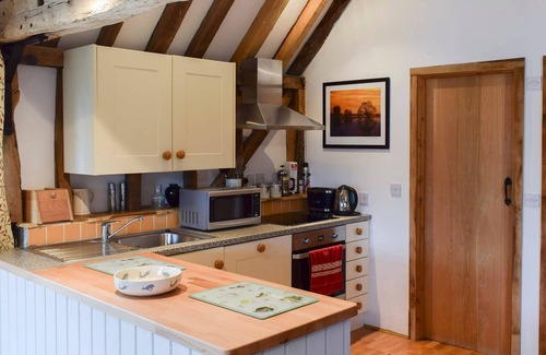 Plaistow Cottage | 1 bedroom accommodation in Plaistow, near Petworth
