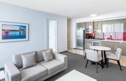 Haymarket Apartment | 1 Bedroom Altitude Suite at Campbell Street, Sydney