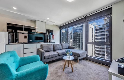 Melbourne Central Business District Apartment | 1 Bedroom Apartment at Beckett Street Melbourne CBD